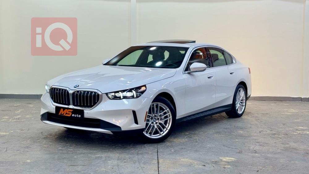 بی ئێم دەبڵیو سیریەس 5